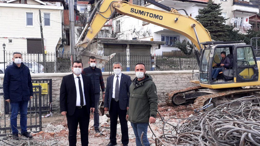 Fatih Anadolu Lisesinin Eski Binasının Yıkım İşleminde Sona Gelindi