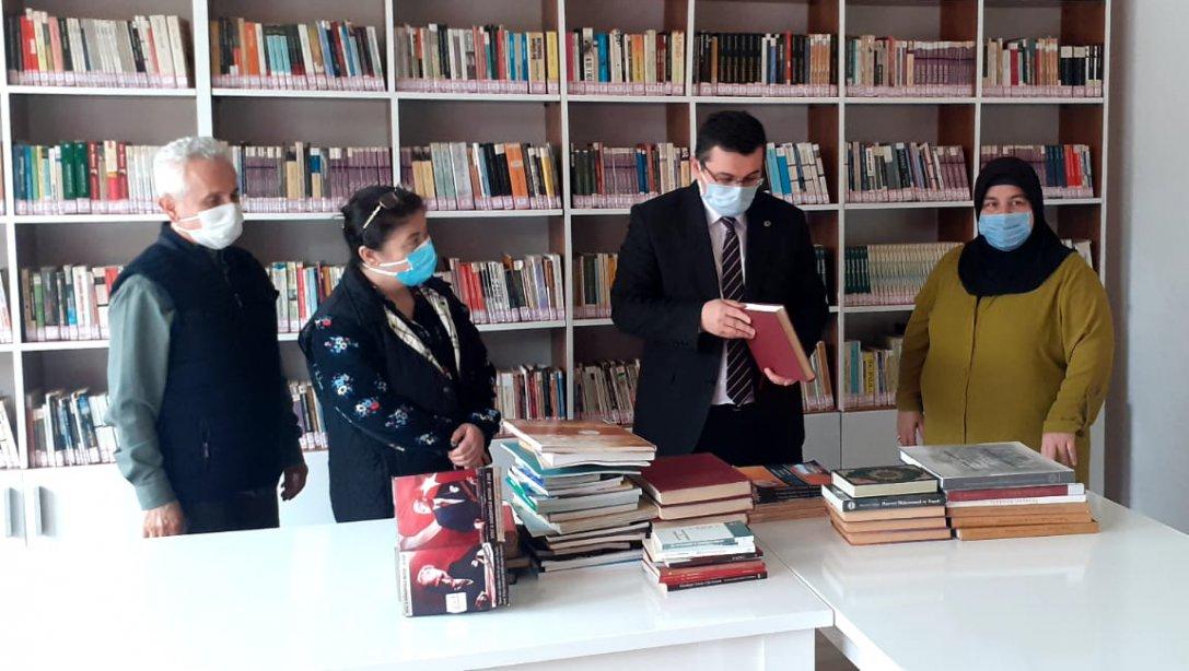 Ordu Yeni Dönem: Müdür Bekyürek Yenilenen Kütüphaneyi İnceledi