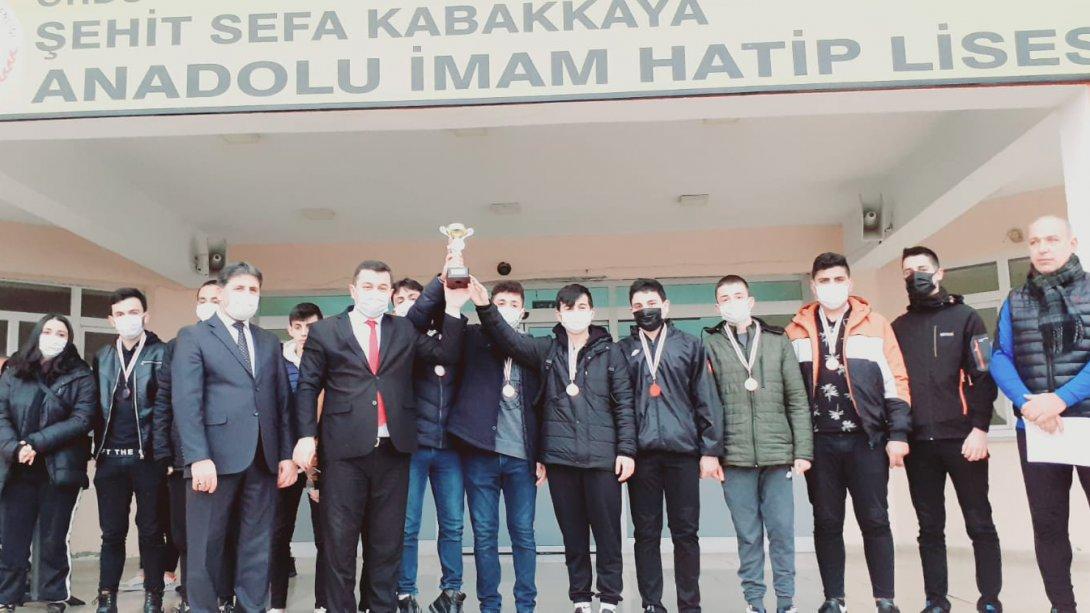 Müdürümüz, Şehit Sefa Kabakkaya İmam Hatip Lisesinde Düzenlenen Ödül Törenine Katıldı