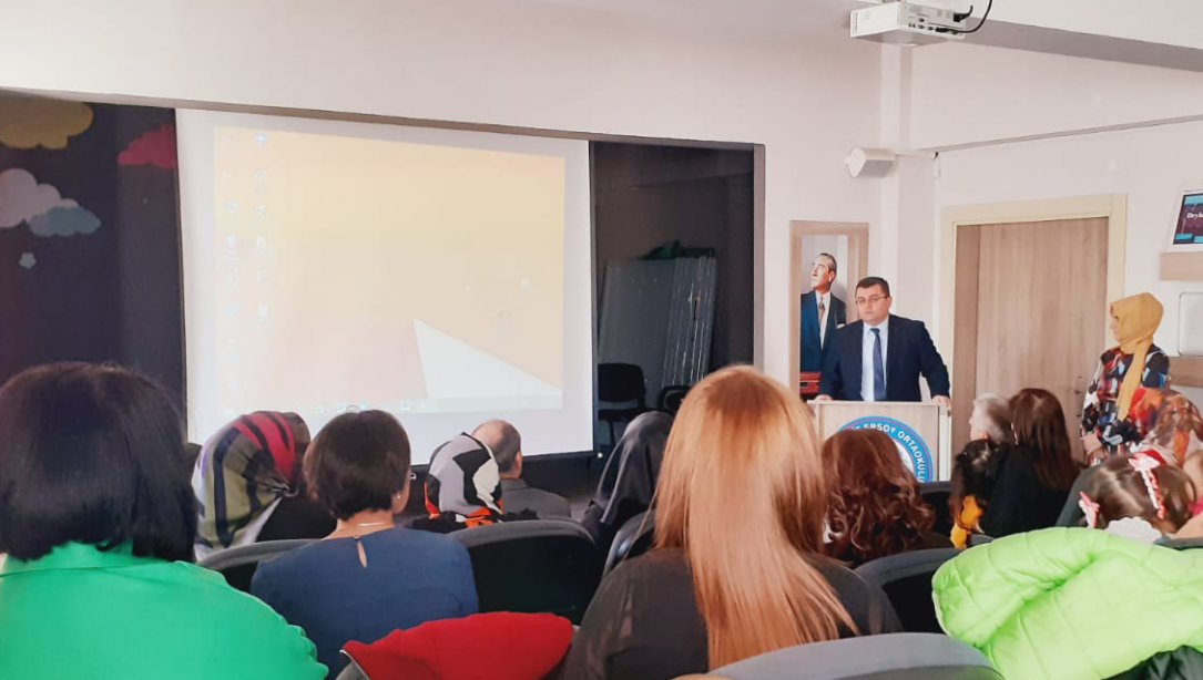 Mehmet Akif Ersoy Ortaokulunda Aile Okulu Projesi Belge Takdim Töreni Gerçekleştirildi