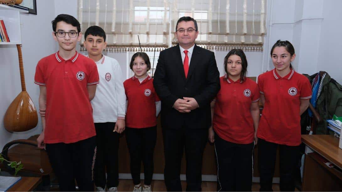 İlçe Millî Eğitim Müdürümüz Onur Bekyürek Mehmet Akif Ersoy Ortaokulunu Ziyaret Etti