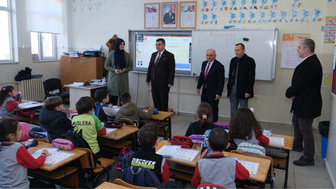 Müdürümüz Mehmet Akif İnan Ortaokulu Ziyaretiyle Yeni Haftaya Başladı
